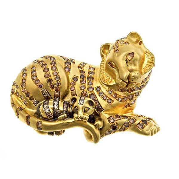 Tiger and Cub Brooch With Cognac Diamonds