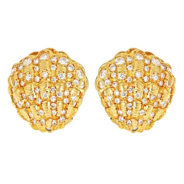 Clam Shell Earrings Diamond
